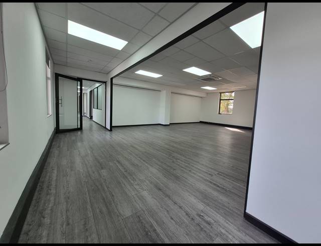469M² OFFICE TO LET IN RIVONIA